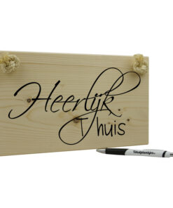 Tekst op hout heerlijk thuis