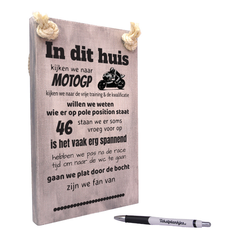 tekst op hout - origineel cadeau - verjaardagscadeau motogp - in dit huis kijken wij motogp