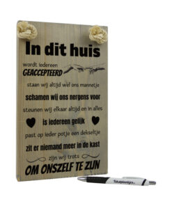 Tekstbord - zijn wij trots om onszelf te mogen zijn