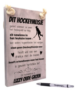 Tekst op hout tekstbord - dit hockeymeisje geniet