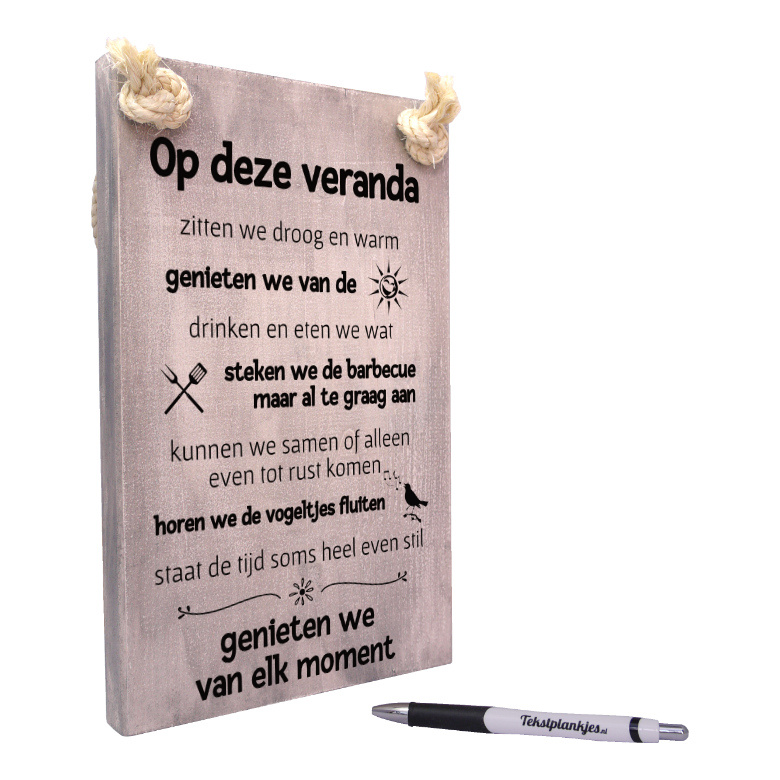 tekst op hout tekstbord - op deze veranda