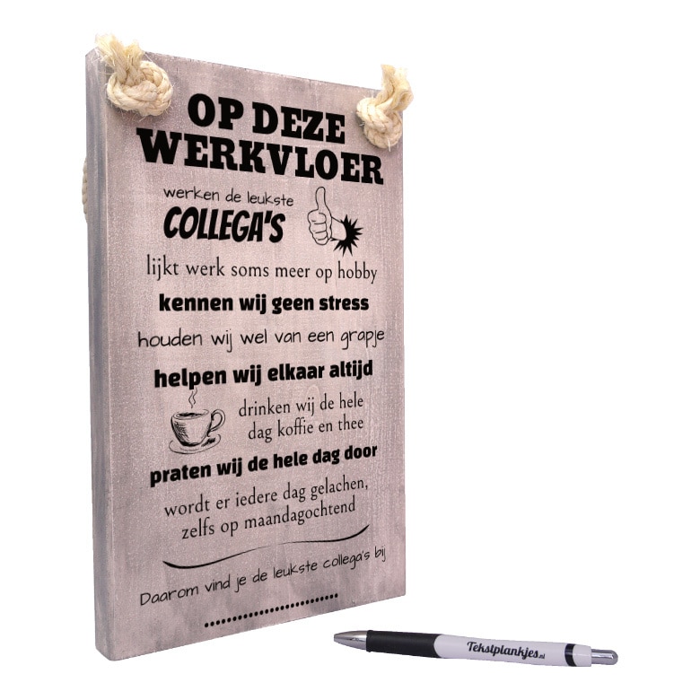 origineel cadeau werk collegas - tekst op hout - tekstbord - op deze werkvloer werken de leukste collega's