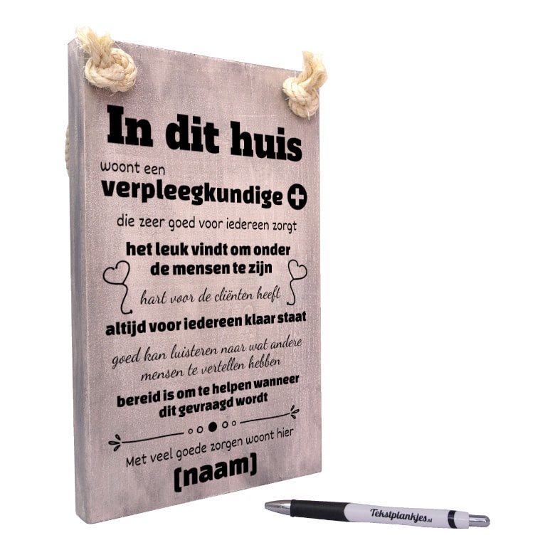 gepersonaliseerd cadeau verpleegkundige - origineel cadeau verpleegster - persoonlijk cadeau verpleger - in dit huis woont een verpleegkundige